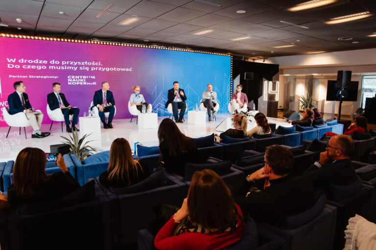 Debata: „W drodze do przyszłości. Do czego musimy się przygotować” Organizator: Centrum Nauki Kopernik