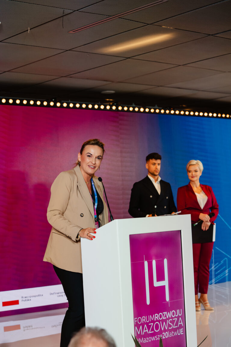 Otwarcie Forum I. Soja-Kozłowska dyrektor MJWPU