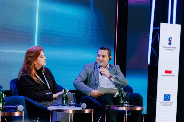 Denis Ranogajec Marta Mariño Regueiro podczas debaty horyzontalnej