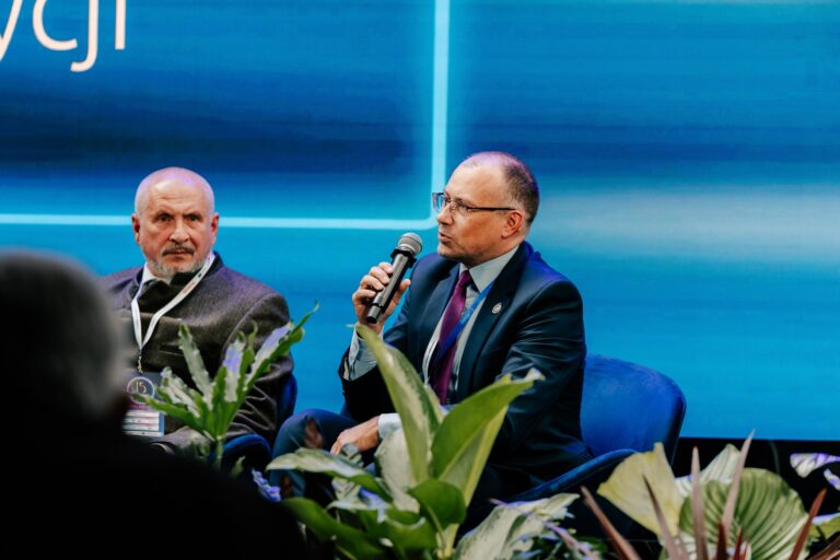 Nie ma przyszłości bez tradycji – rzemiosło w erze Przemysłu 5.0 Mirosław Dziedzicki oraz dr Andrzej Stępnikowski podczas debaty